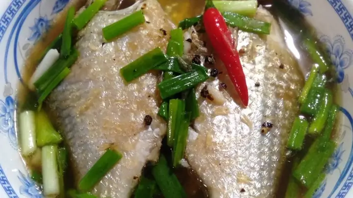 Cá Mè Vinh Ăn Gì Ngon? Gợi Ý Món Ăn & Lưu Ý Khi Chế Biến