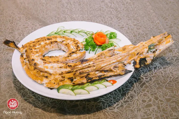 Top Các Loại Cá Đặc Sản & Hải Sản Ngon Ở Đà Nẵng: Giá, Địa Điểm Mua