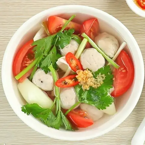 Cá Thác Lác Cảnh Ăn Gì? Cẩm Nang Dinh Dưỡng Toàn Diện