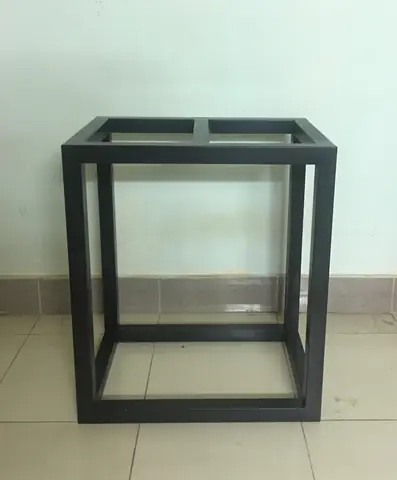 Chân Bể Cá Bằng Sắt: Hướng Dẫn Chọn Mua, Ưu Nhược Điểm & Báo Giá