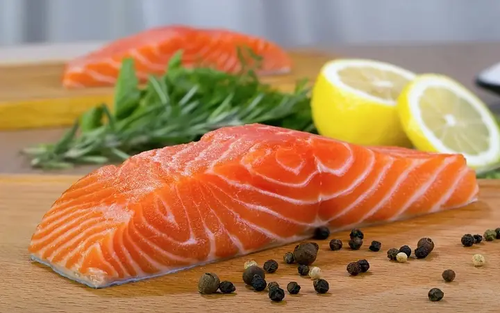 Dinh Dưỡng Cá Hồi: Thành Phần, Lợi Ích Vượt Trội Và Lưu Ý Quan Trọng Dinh Dưỡng Cá Hồi: Thành Phần, Lợi Ích Vượt Trội Và Lưu Ý Quan Trọng