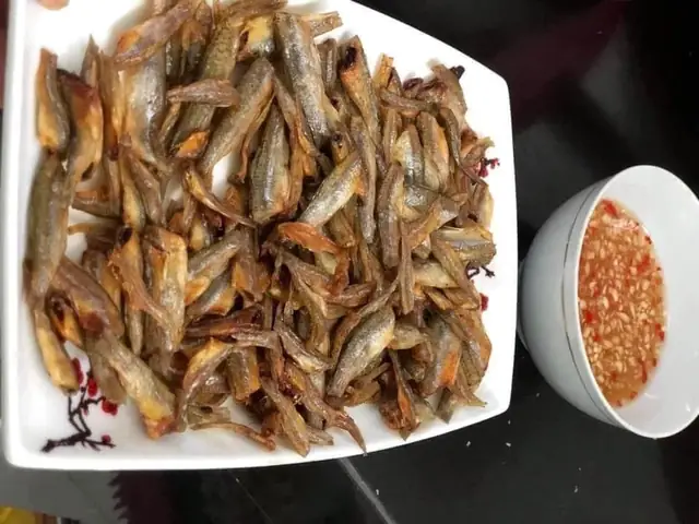 Giá Cá Lòng Tong Tươi & Khô Bao Nhiêu? Mua Ở Đâu Uy Tín