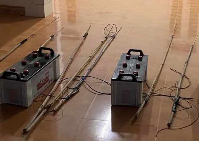Hành Vi Sử Dụng Kích Điện Đánh Bắt Cá: Mức Phạt Và Hậu Quả Nghiêm Trọng