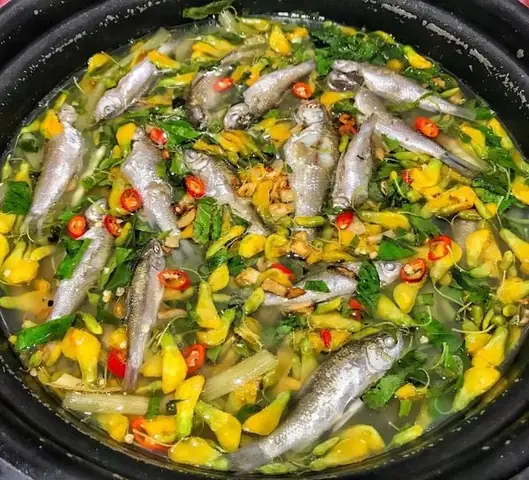 Hình Ảnh Cá Linh Bông Điên Điển: Khám Phá Đặc Sản Mùa Nước Nổi Miền Tây