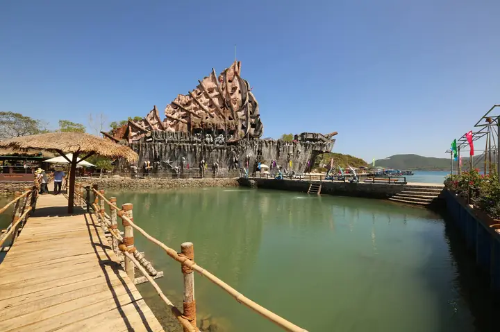 Hồ Cá Trí Nguyên Nha Trang: Thông Tin Chi Tiết Từ A-z Cho Du Khách