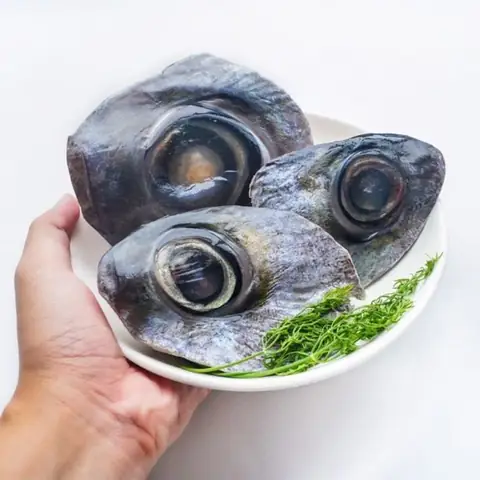 Mắt Cá Ngừ Có Tác Dụng Gì? Khám Phá Lợi Ích Sức Khỏe Cho Mắt Và Tim Mạch