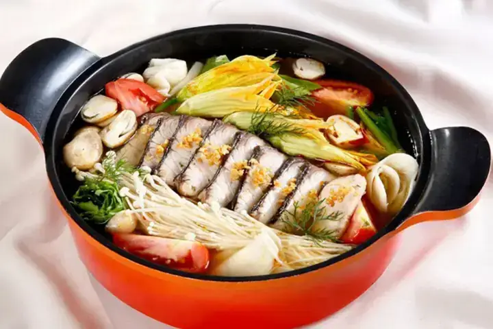 Cá Cờ Ăn Gì Để Khỏe Mạnh, Lên Màu Đẹp Và Tăng Sản Lượng Trứng? Cá Cờ Ăn Gì Để Khỏe Mạnh, Lên Màu Đẹp Và Tăng Sản Lượng Trứng?