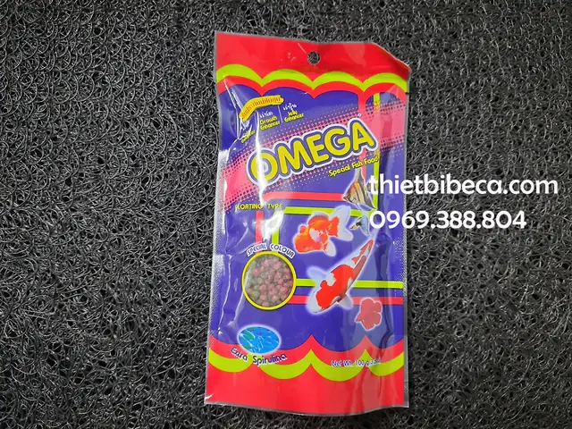 Thức Ăn Cá Omega: Hướng Dẫn Chọn Mua & Lợi Ích Dinh Dưỡng Tốt Nhất Cho Cá Cảnh